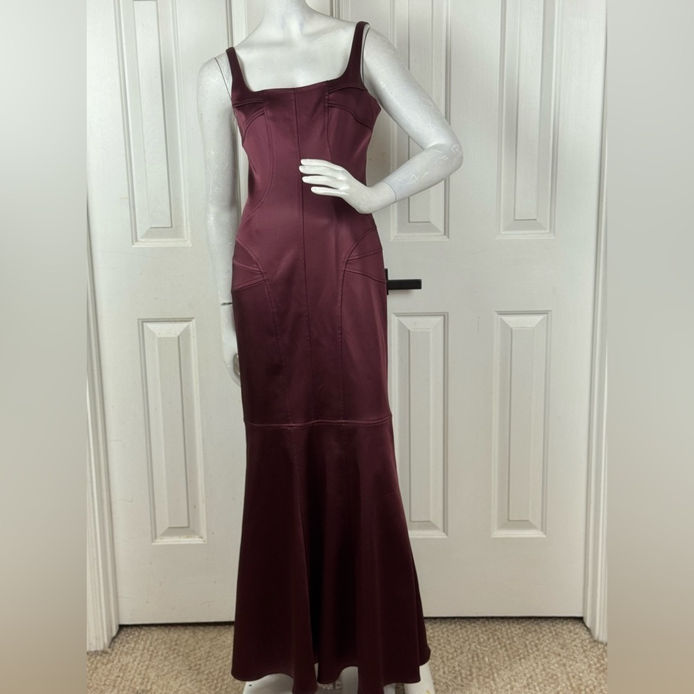 David Meister Burgundy Sleeveless Square Neck Maxi Dress. K-14